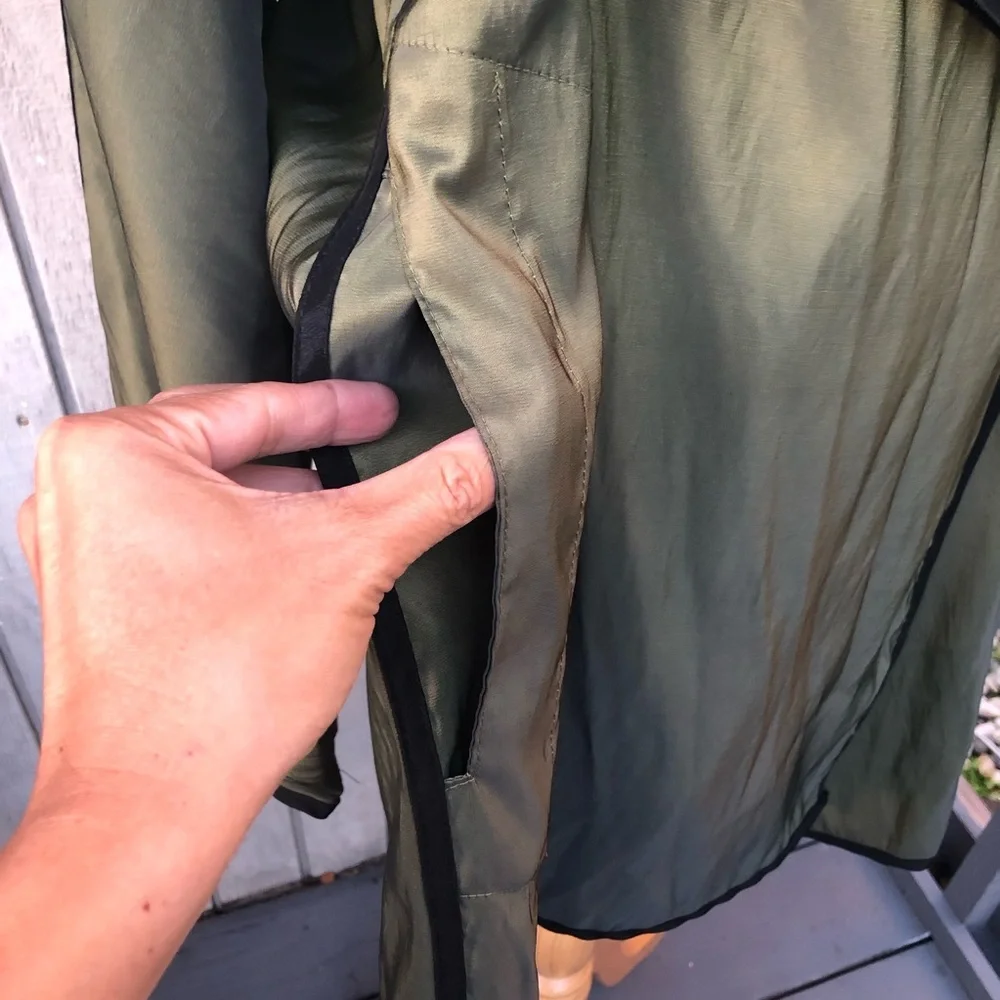 Reversible Black Olive Green Hooded Cape Poncho Windbreaker Jacket One size - Picture 6 of 13